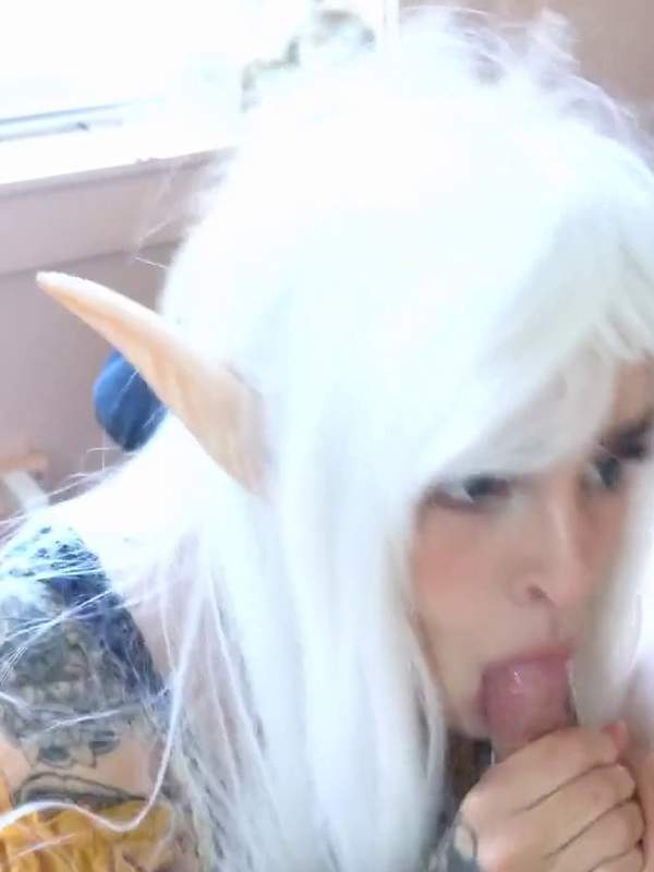 Ich fick ein Cosplay Mädchen das ich bei ComiCon getroffen habe