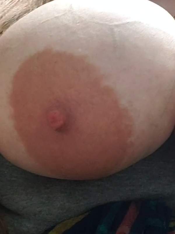 Sie liebt es zu ficken - ihre riesigen Titten rufen nach dem Sex