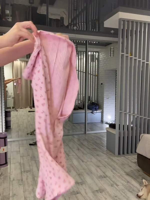 Auf meiner OnlyFans Seite werde ich mich für dich entkleiden