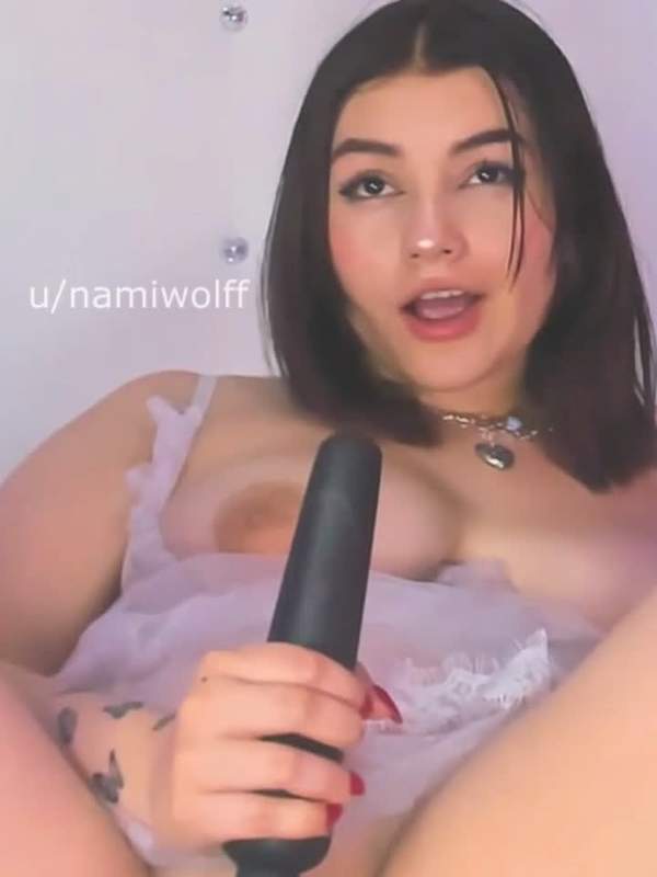 Pinker Muschispiel - ein Footjob mit rosa Muschi