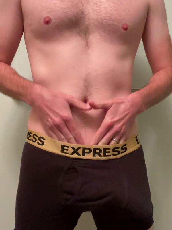 Ich will meine Ficksäcke in nichts als schwarzen Boxershorts lecken - ich will deine Schwänze sehen